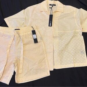 Men’s Fashion Nova 2 Piece Outfit (Cream Color) Size Small